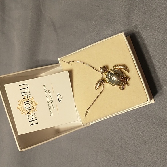 Honolulu jewelry company Jewelry - Sea Turtle necklace